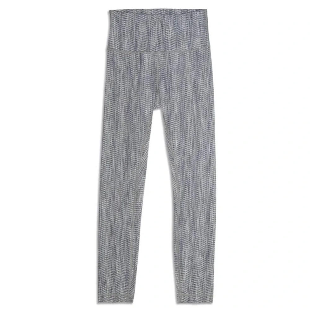 Lululemon Wunder Under Hi Rise Tight. Size 4